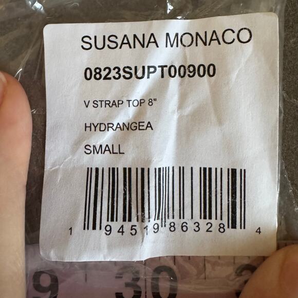 Susana Monaco Blue Hydrangea V-Neck Stretch Tank Top NWT Women’s Size Small - Picture 6 of 8